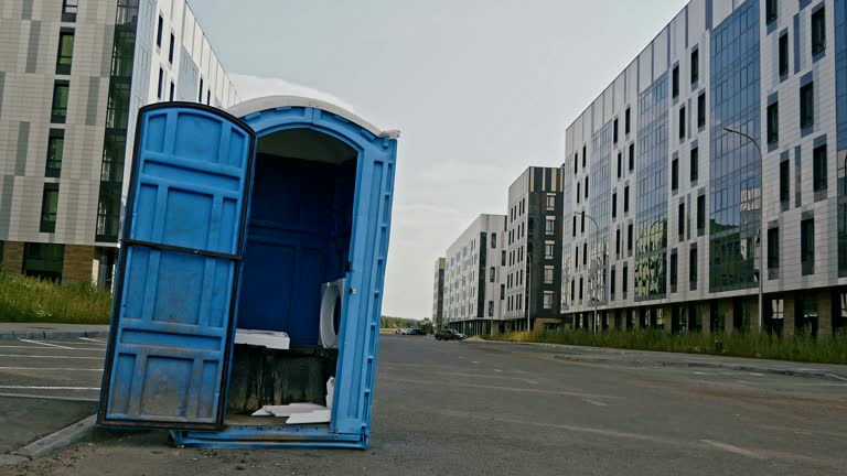 Best Portable Restroom Setup and Delivery  in Midway North, TX